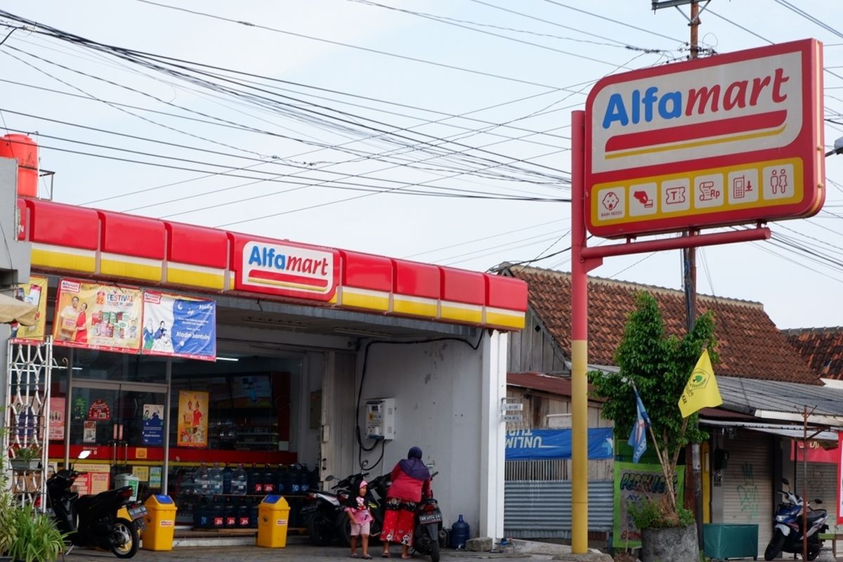 Alfamart Kreweng: Solusi Belanja Harian di Jeruklegi